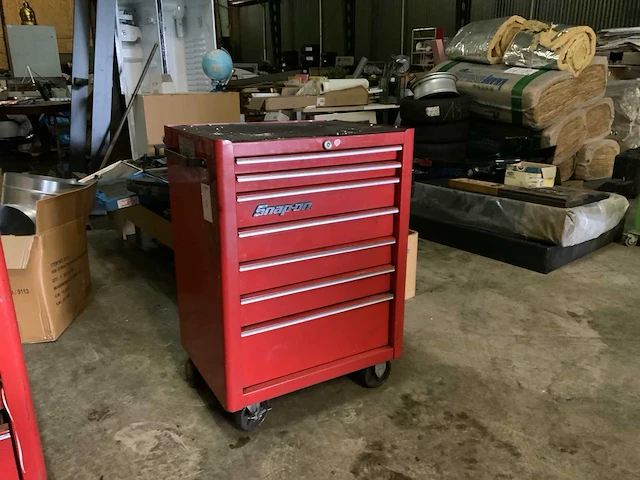 Snap-on gereedschapswagen gevuld - afbeelding 2 van  4