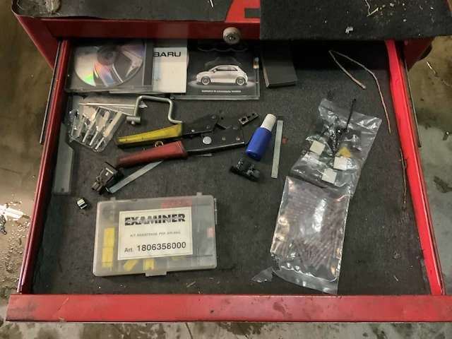 Snap-on gereedschapswagen gevuld - afbeelding 3 van  8