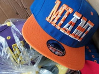 Snapback petten - 30 x - afbeelding 2 van  3