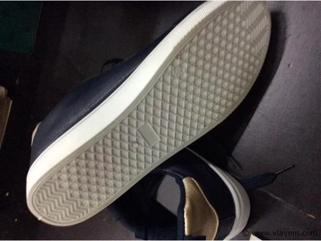 Sneakers maat 39 - afbeelding 2 van  2