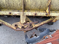 Sneeuwschuif, nido - afbeelding 6 van  11