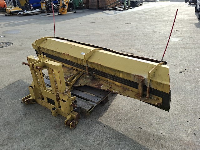 Sneeuwschuif, nido - afbeelding 2 van  8