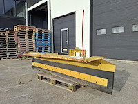 Sneeuwschuif, nido - afbeelding 7 van  8