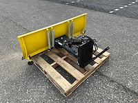 Sneeuwschuiver hydraulisch bedient - afbeelding 3 van  9