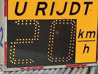 Snelheidsdisplay van de pol, grijs / chroom - afbeelding 1 van  2