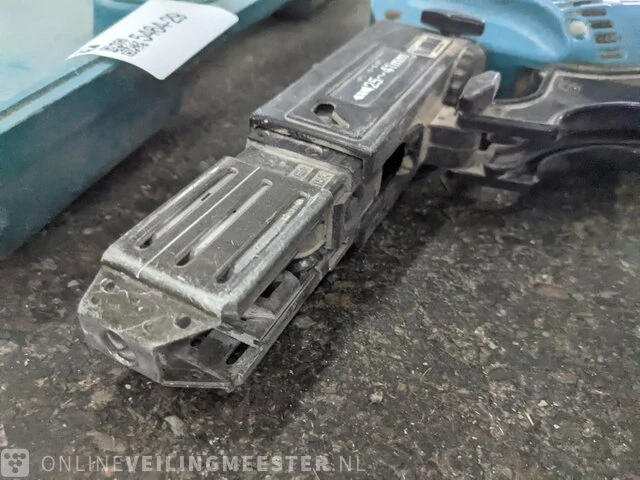 Snelschroefautomaat makita, 6833, bouwjaar 2002 - afbeelding 3 van  7