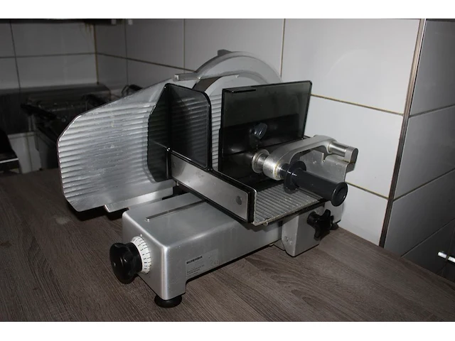 Snijmachine bizerba. - afbeelding 2 van  3