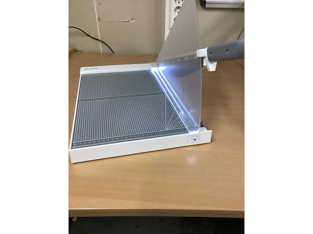 Snijmachine leitz a3 - afbeelding 6 van  6