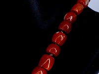 Snoer met echte bloedkoralen - afbeelding 6 van  9