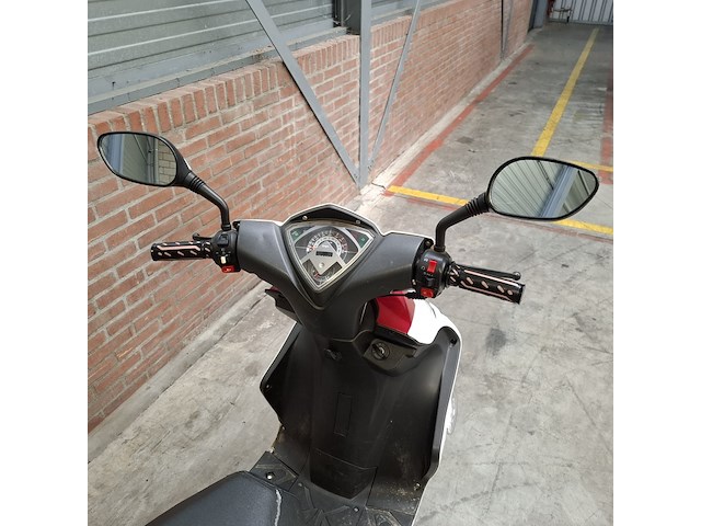 Snorscooter, agm, r8, 2014 - afbeelding 4 van  39