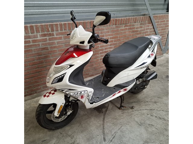 Snorscooter, agm, r8, 2014 - afbeelding 13 van  39