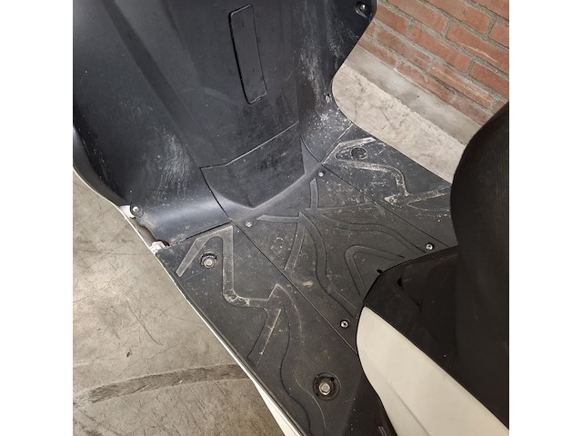 Snorscooter, agm, r8, 2014 - afbeelding 19 van  39