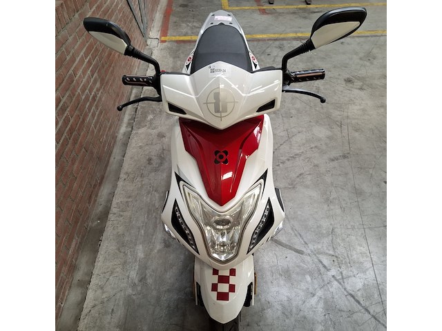 Snorscooter, agm, r8, 2014 - afbeelding 28 van  39