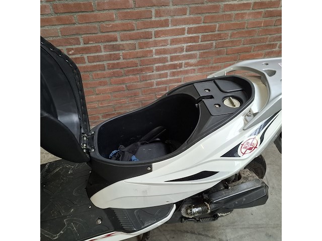 Snorscooter, agm, r8, 2014 - afbeelding 31 van  39