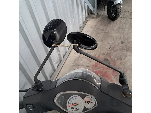 Snorscooter, la souris, city, 2022 - afbeelding 5 van  17
