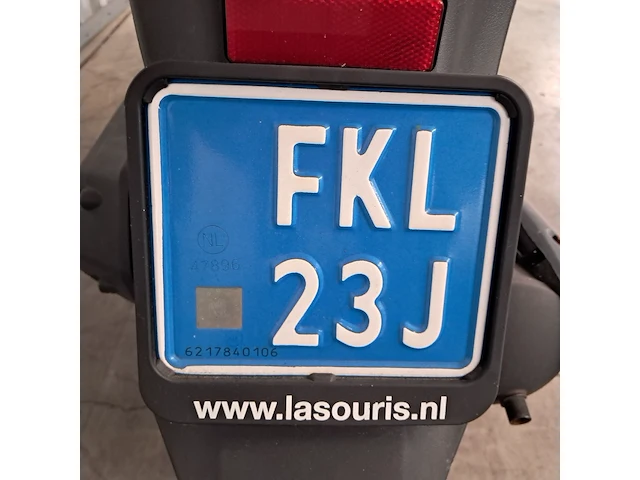Snorscooter, la souris, city, 2022 - afbeelding 13 van  17