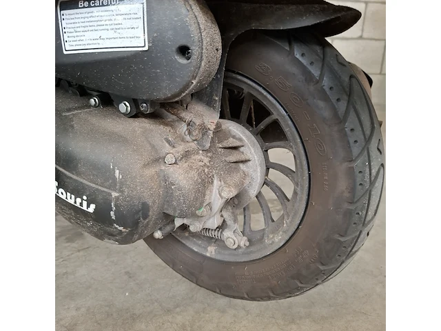 Snorscooter, la souris, sourni s, 2023 - afbeelding 31 van  48