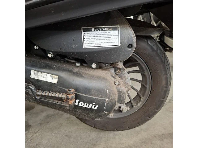 Snorscooter, la souris, sourni s, 2023 - afbeelding 32 van  48
