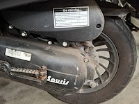 Snorscooter, la souris, sourni s, 2023 - afbeelding 32 van  48
