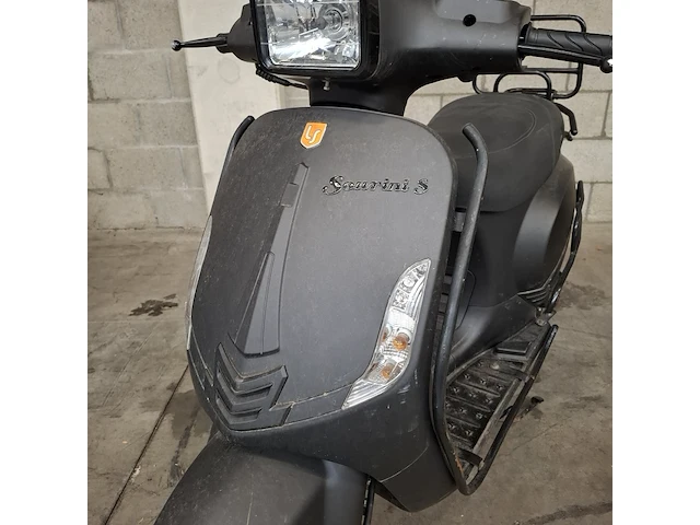 Snorscooter, la souris, sourni s, 2023 - afbeelding 23 van  48