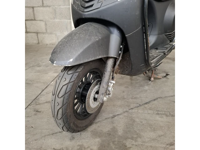 Snorscooter, la souris, sourni s, 2023 - afbeelding 34 van  48