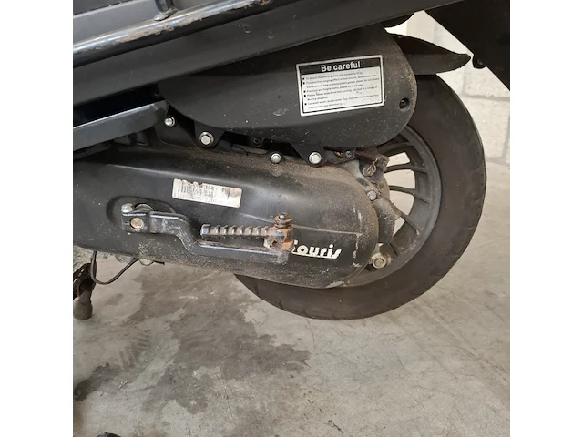 Snorscooter, la souris, sourni s, 2023 - afbeelding 48 van  48