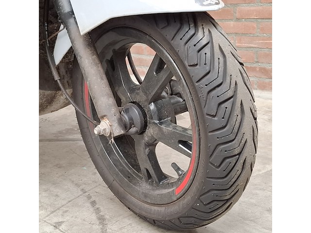 Snorscooter, peugeot, kisbee, 2021 - afbeelding 8 van  35