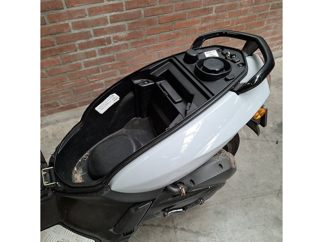 Snorscooter, peugeot, kisbee, 2021 - afbeelding 24 van  35