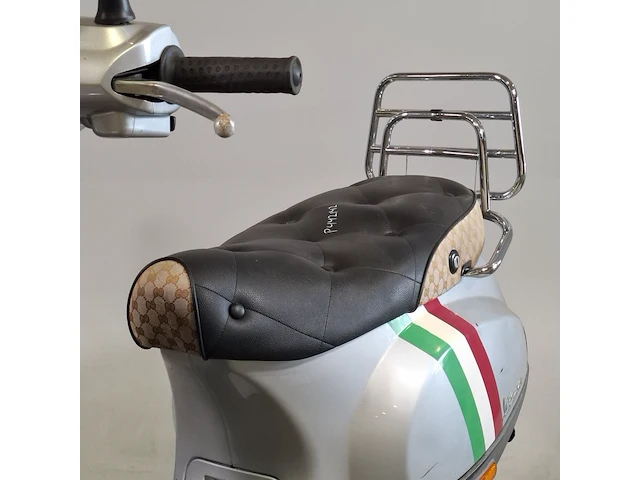 Snorscooter piaggio, diesis, bouwjaar 2005 - afbeelding 34 van  38