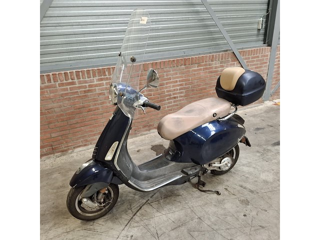 Snorscooter, piaggio, vespa primavera, 2014 - afbeelding 14 van  40