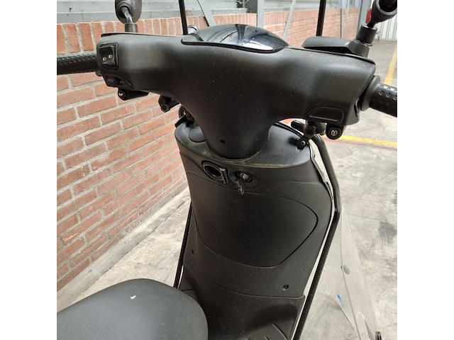 Snorscooter, piaggio, zip, 2015 - afbeelding 34 van  35