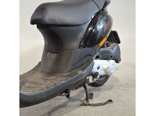 Snorscooter, piaggio, zip, 2023 - afbeelding 16 van  19