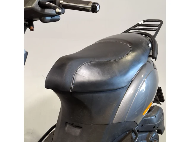 Snorscooter piaggio, zip, bouwjaar 2017 - afbeelding 24 van  27