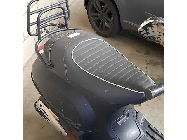 Snorscooter vespa piaggio, 2012 - afbeelding 9 van  28