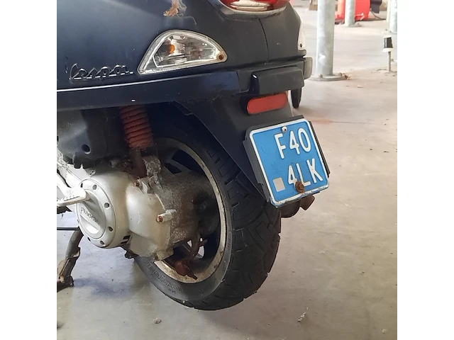 Snorscooter vespa piaggio, 2012 - afbeelding 11 van  28
