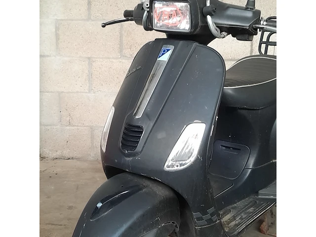 Snorscooter vespa piaggio, 2012 - afbeelding 23 van  28
