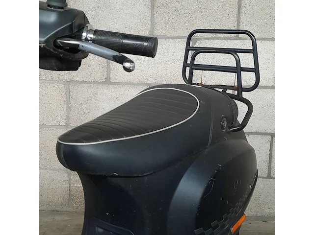Snorscooter vespa piaggio, 2012 - afbeelding 26 van  28