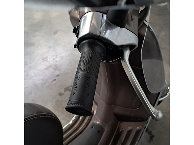 Snorscooter, vespa piaggio, primavera, 2015 - afbeelding 11 van  21
