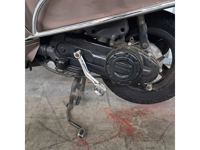 Snorscooter, vespa piaggio, primavera, 2015 - afbeelding 14 van  21