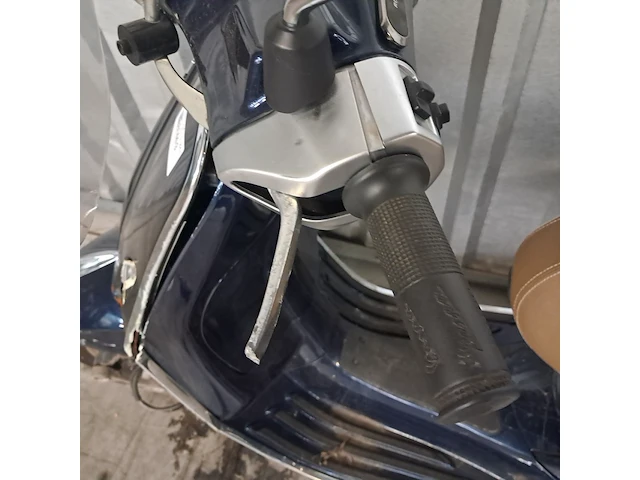 Snorscooter, vespa piaggio, primavera, 2016 - afbeelding 11 van  37