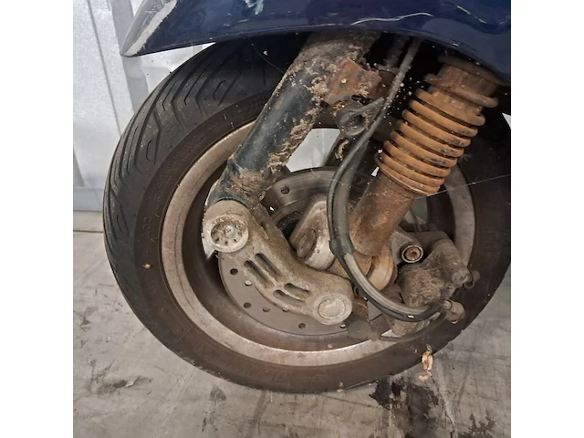 Snorscooter, vespa piaggio, primavera, 2016 - afbeelding 15 van  37