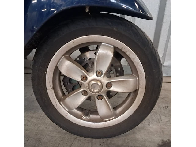 Snorscooter, vespa piaggio, primavera, 2016 - afbeelding 27 van  37
