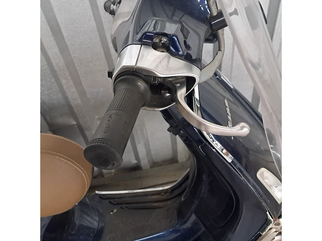 Snorscooter, vespa piaggio, primavera, 2016 - afbeelding 29 van  37