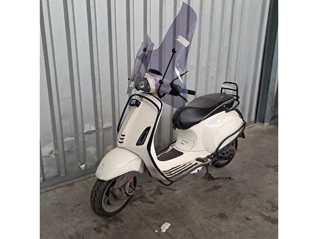 Snorscooter, vespa piaggio, sprint, 2016 - afbeelding 11 van  25
