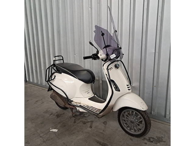 Snorscooter, vespa piaggio, sprint, 2016 - afbeelding 1 van  25