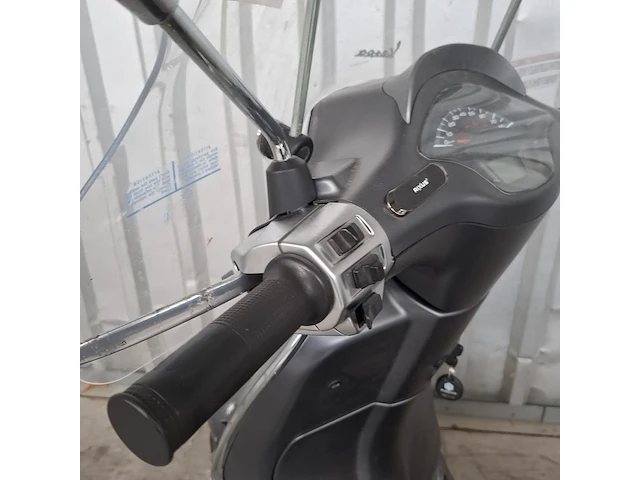 Snorscooter, vespa piaggio, sprint, 2016 - afbeelding 43 van  50