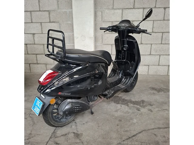 Snorscooter, vespa piaggio, sprint, 2016 - afbeelding 21 van  54