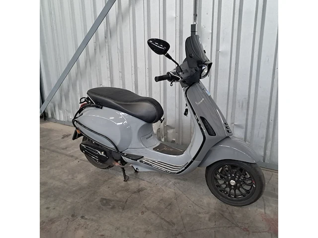 Snorscooter, vespa piaggio, sprint, 2020 - afbeelding 1 van  23