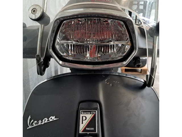 Snorscooter, vespa piaggio, sprint - afbeelding 14 van  24