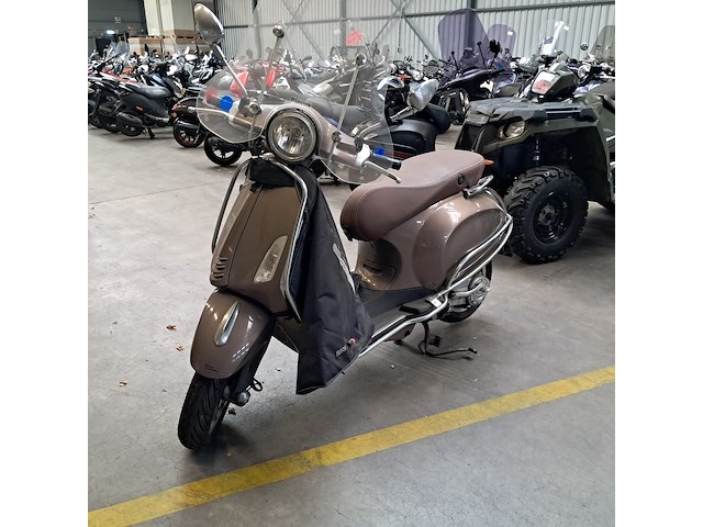 Snorscooter, vespa, primavera 4t, 2014 - afbeelding 32 van  35